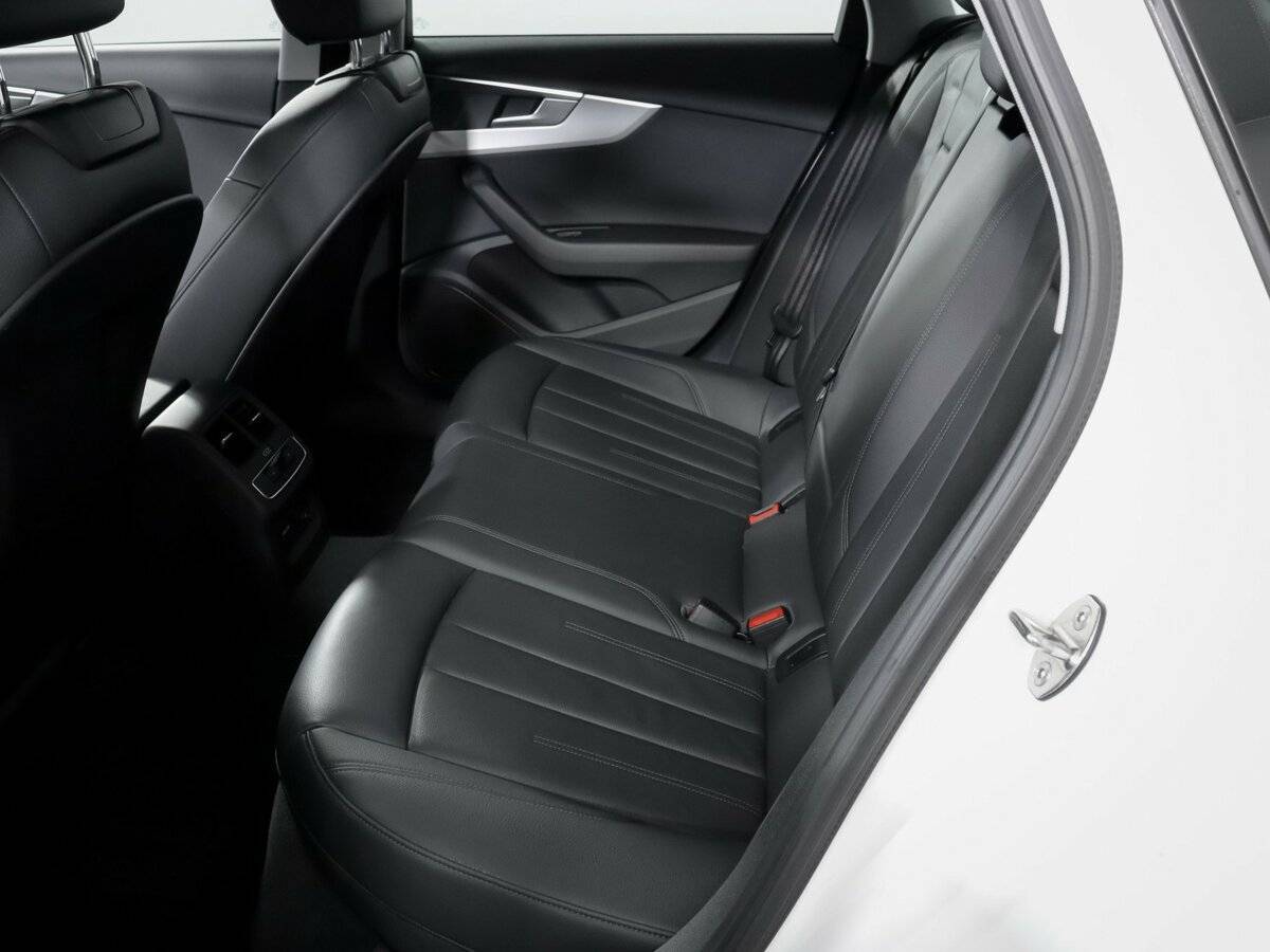 Ауди А4 б/у, 2019, Роботизированная. Фото: #9