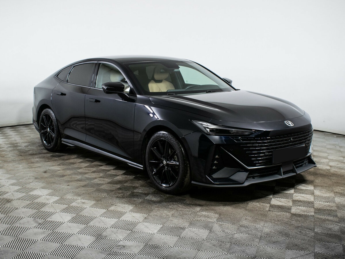 Чанган УНИ-В б/у, 2022, Роботизированная. Фото: #2