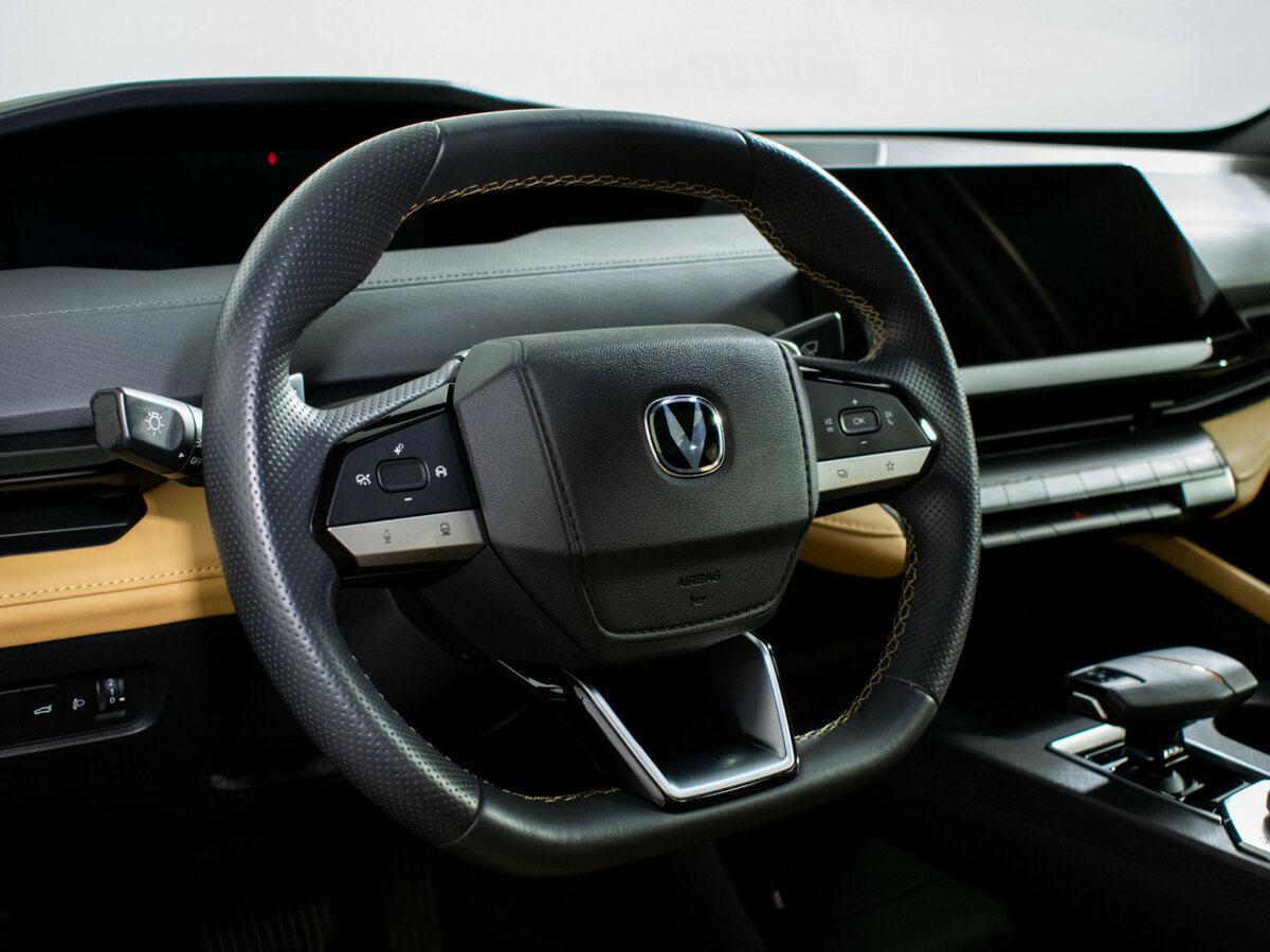 Чанган УНИ-В б/у, 2022, Роботизированная. Фото: #11