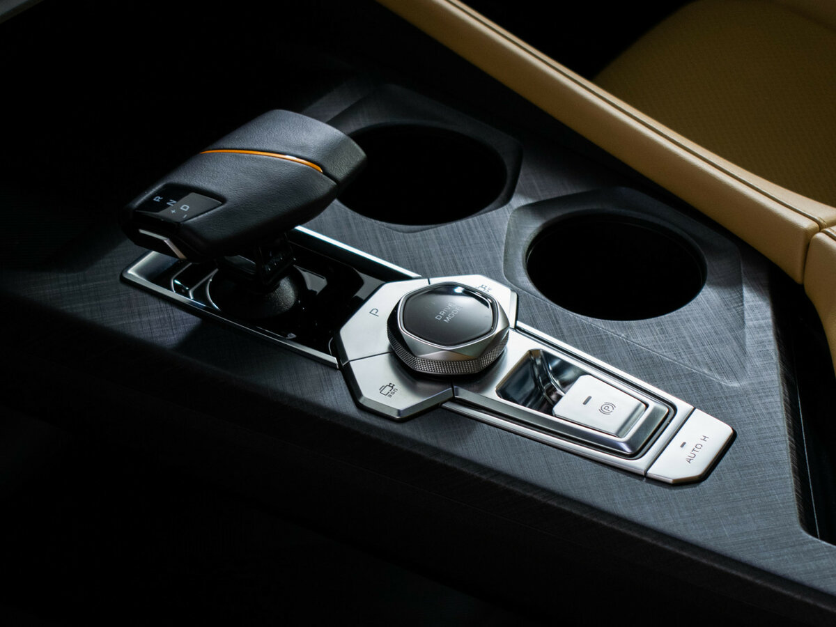 Чанган УНИ-В б/у, 2022, Роботизированная. Фото: #16