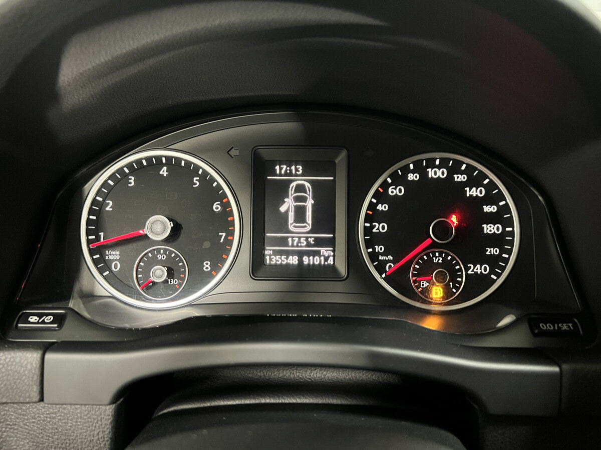 Volkswagen Tiguan б/у, 2014, Механическая. Фото: #12