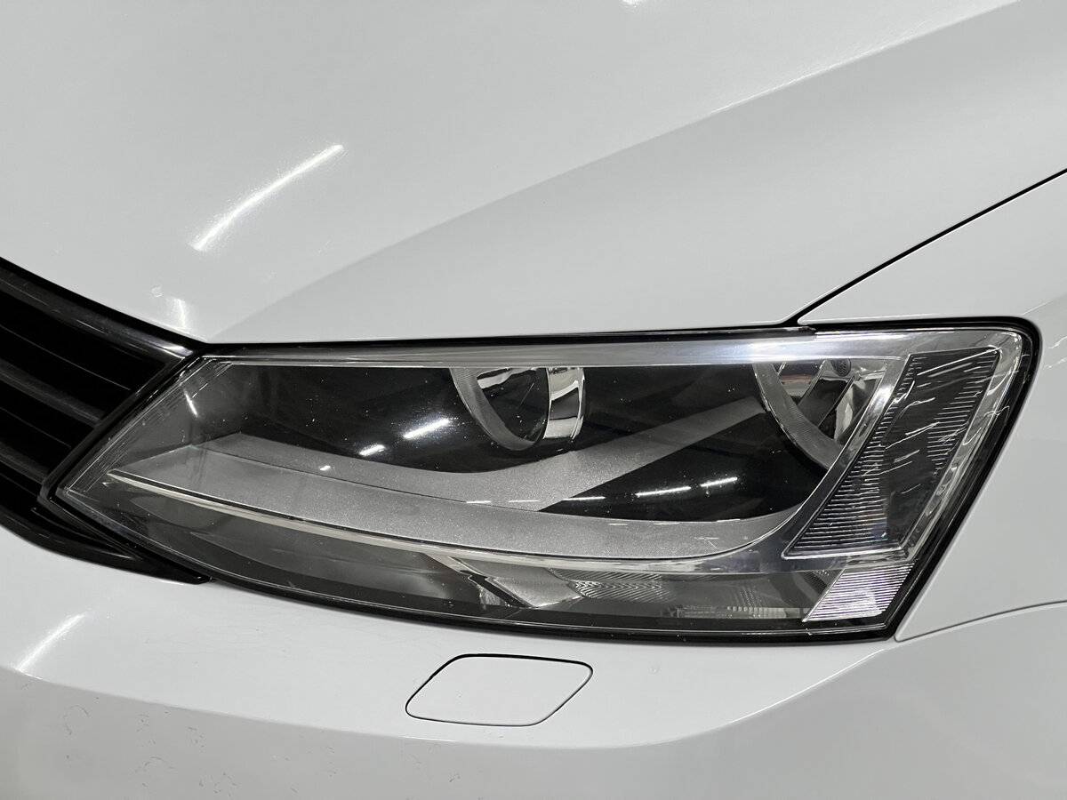 Volkswagen Jetta б/у, 2016, Автоматическая. Фото: #16