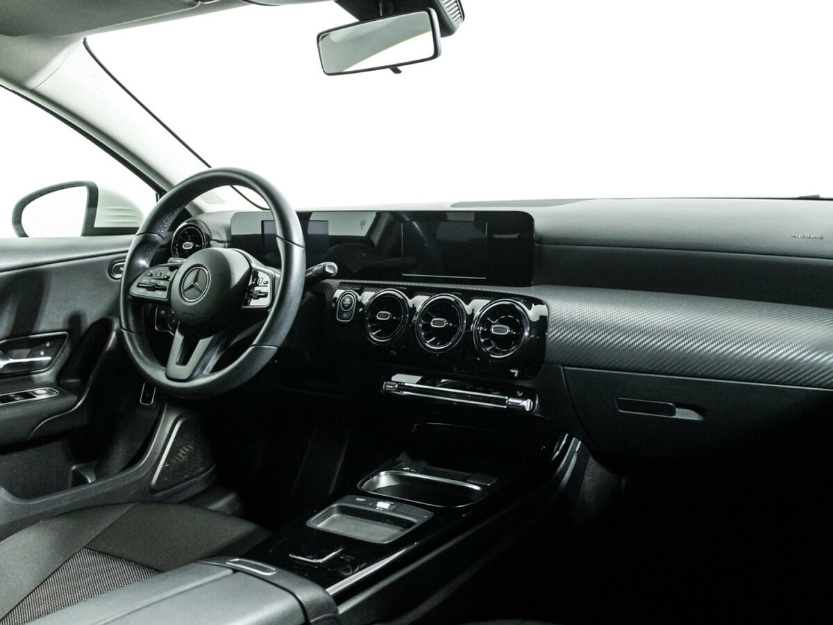 Mercedes-Benz A-Класс б/у, 2019, Роботизированная. Фото: #8