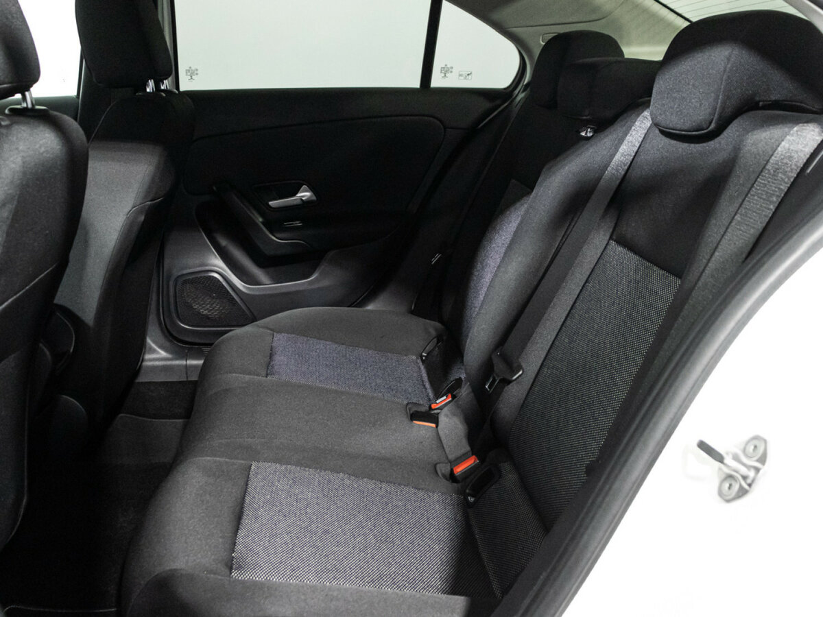 Mercedes-Benz A-Класс б/у, 2019, Роботизированная. Фото: #9