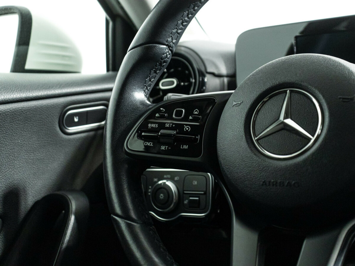 Mercedes-Benz A-Класс б/у, 2019, Роботизированная. Фото: #16