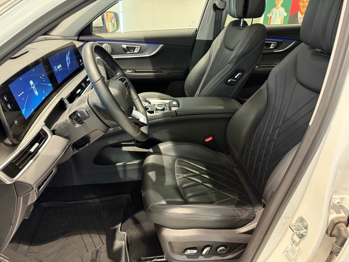 Chery Tiggo 8 Pro Max б/у, 2024, Роботизированная. Фото: #9