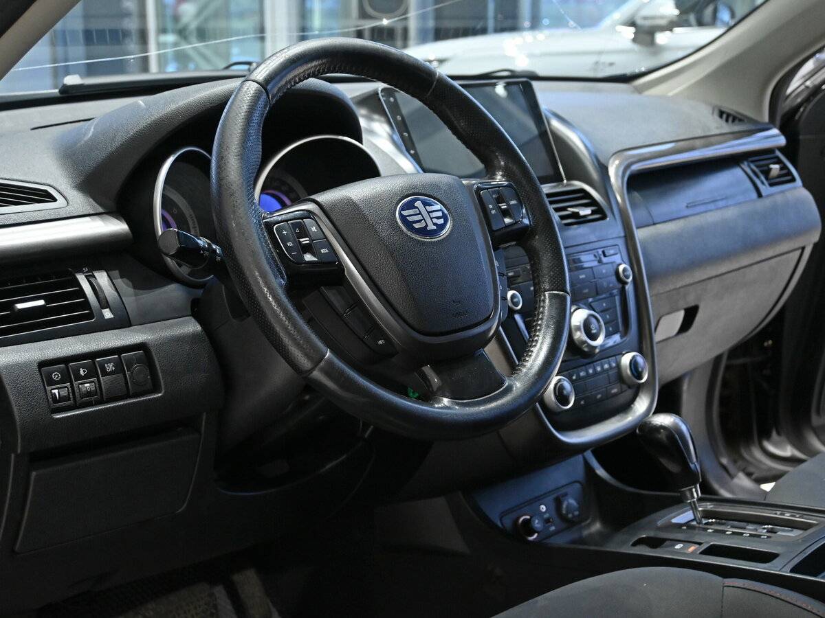FAW Besturn X80 б/у, 2017, Автоматическая. Фото: #4