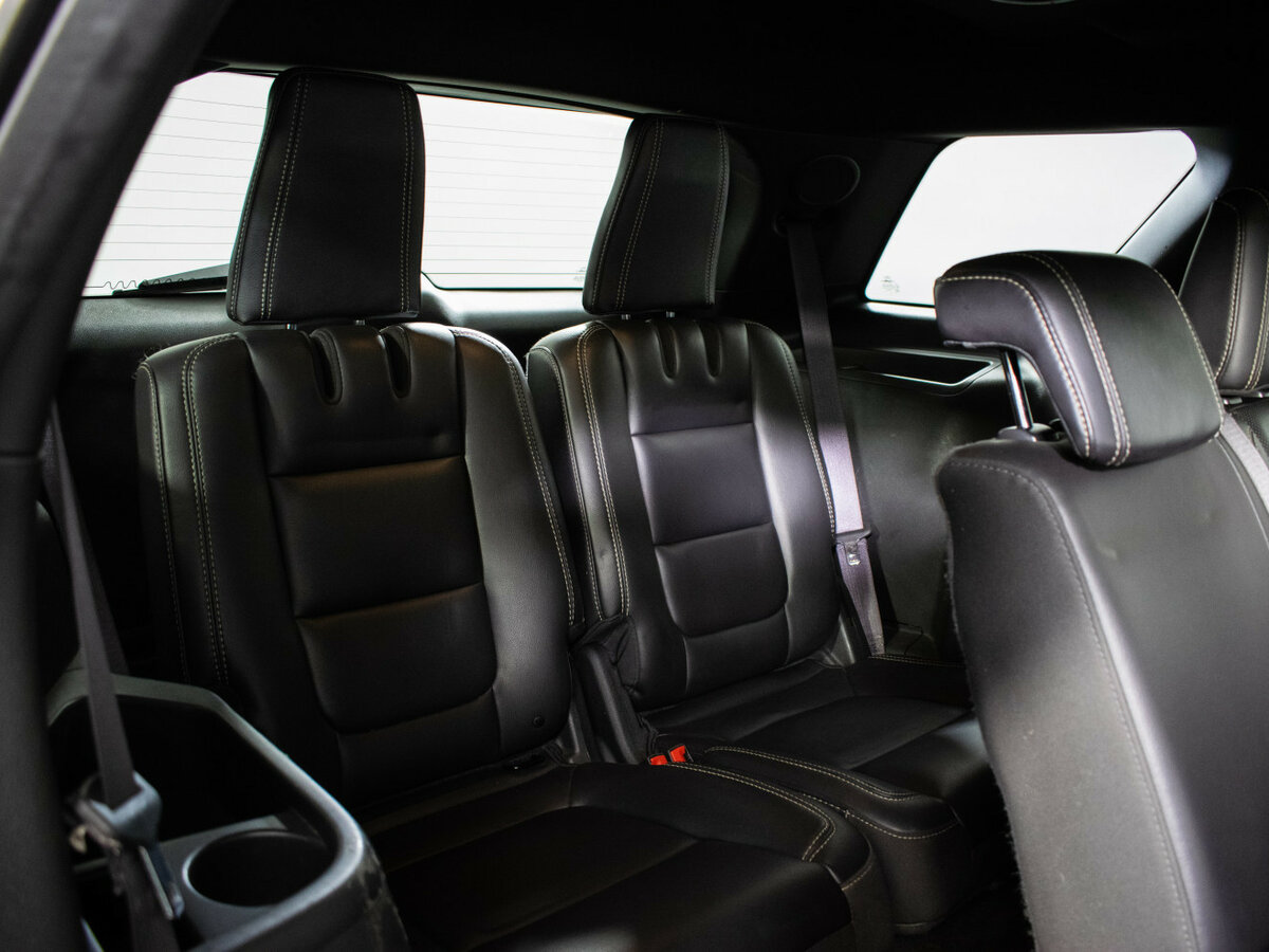 Ford Explorer б/у, 2013, Автоматическая. Фото: #9