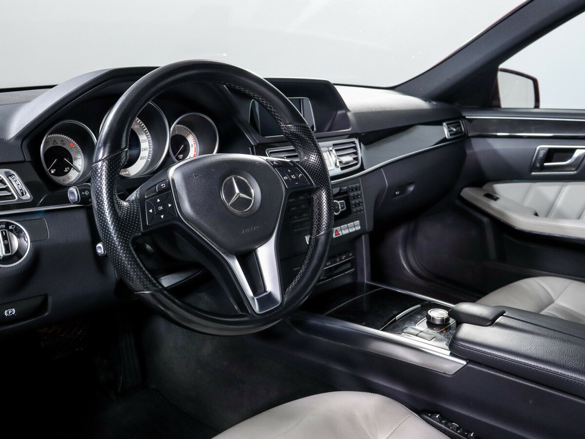 Мерседес-Бенц Е-Класс б/у, 2014, Автоматическая. Фото: #11