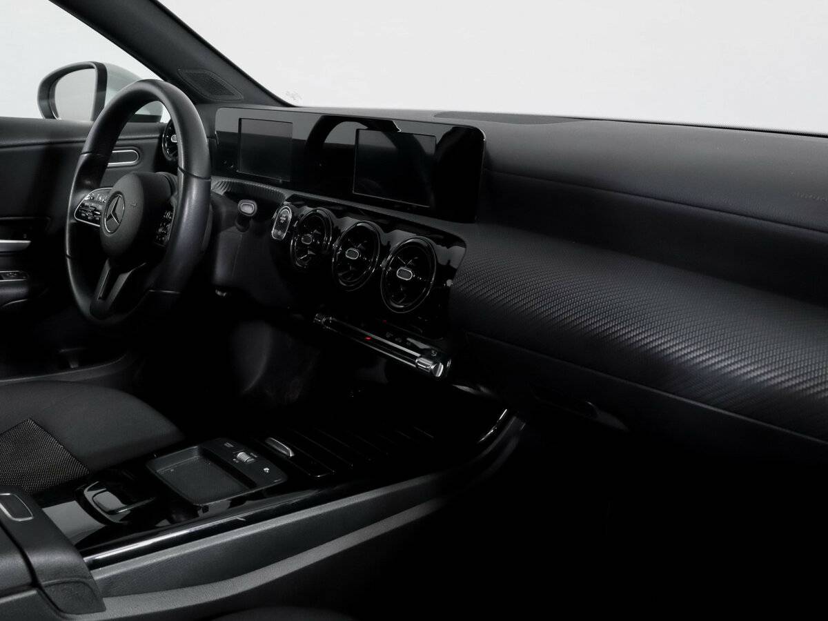 Mercedes-Benz A-Класс б/у, 2019, Роботизированная. Фото: #6