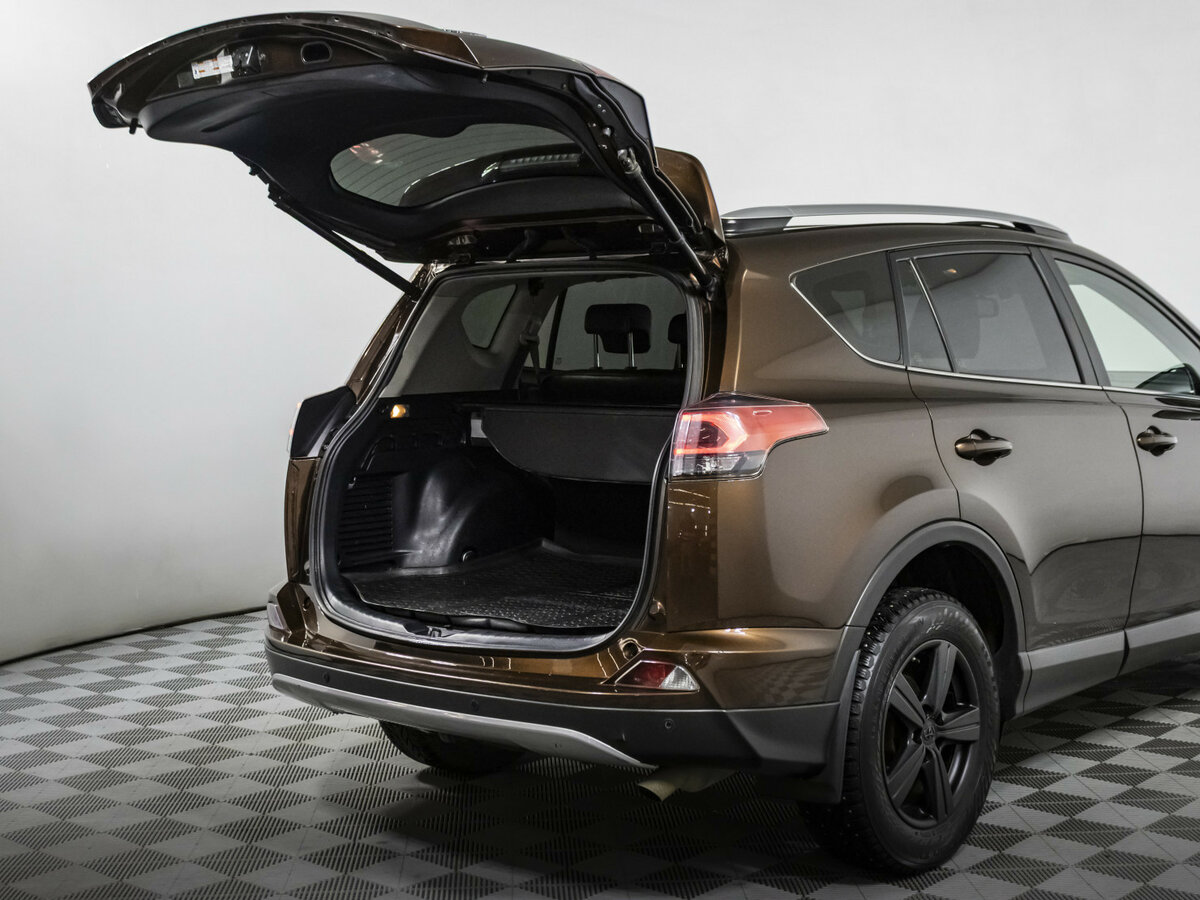 Тойота Рав4 б/у, 2017, Автоматическая. Фото: #15