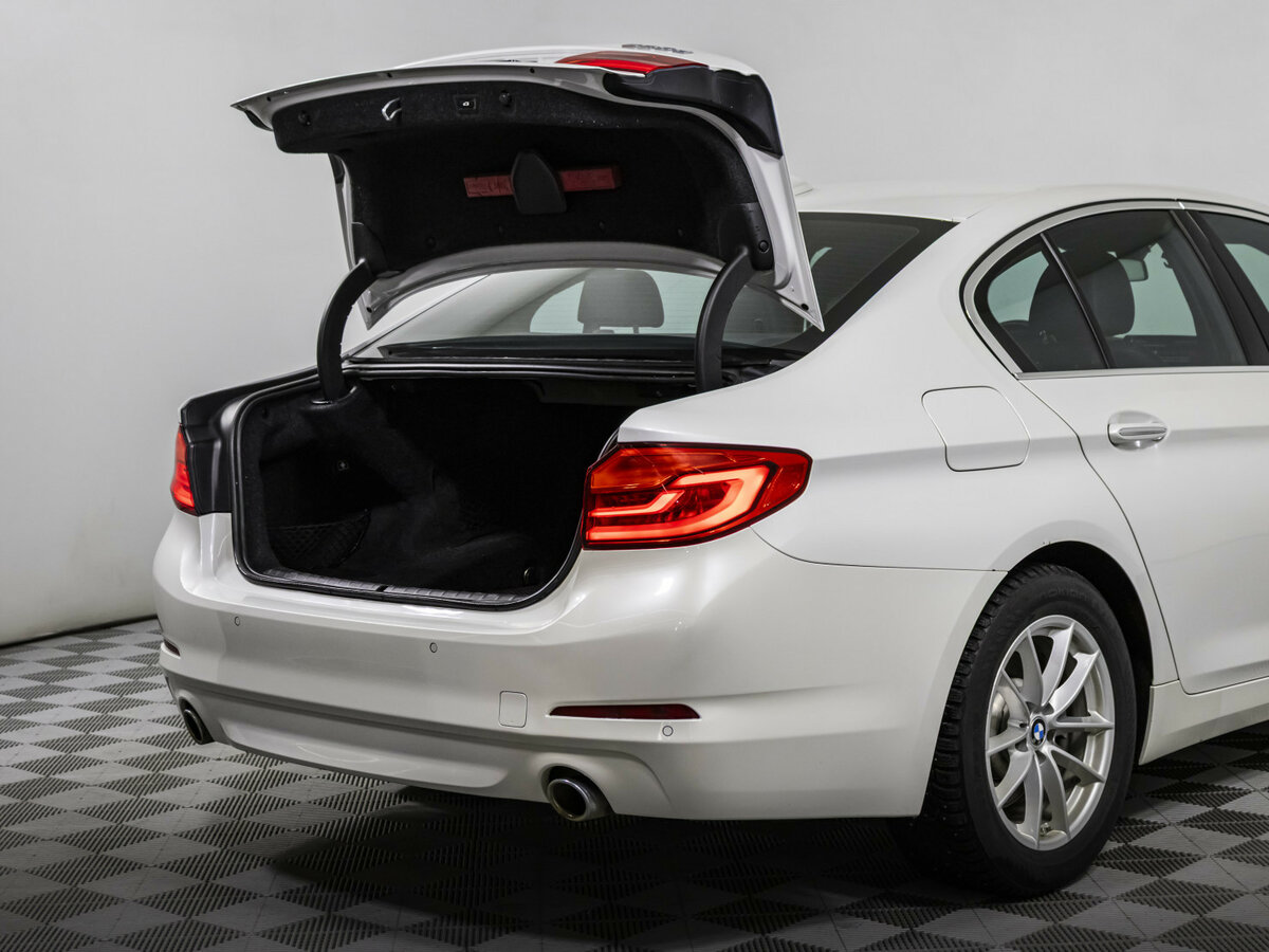 BMW 5 серии б/у, 2017, Автоматическая. Фото: #16