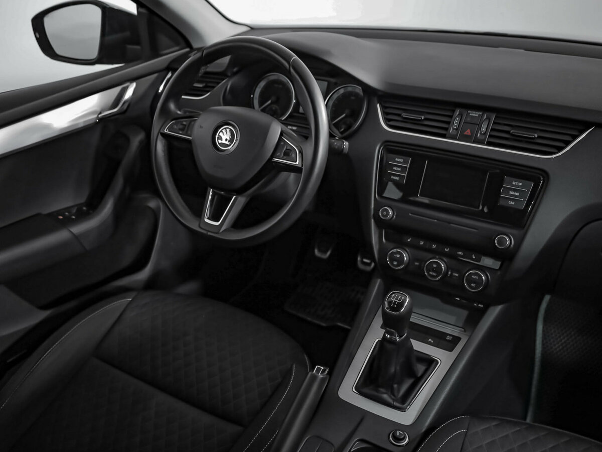 Skoda Octavia б/у, 2016, Механическая. Фото: #6