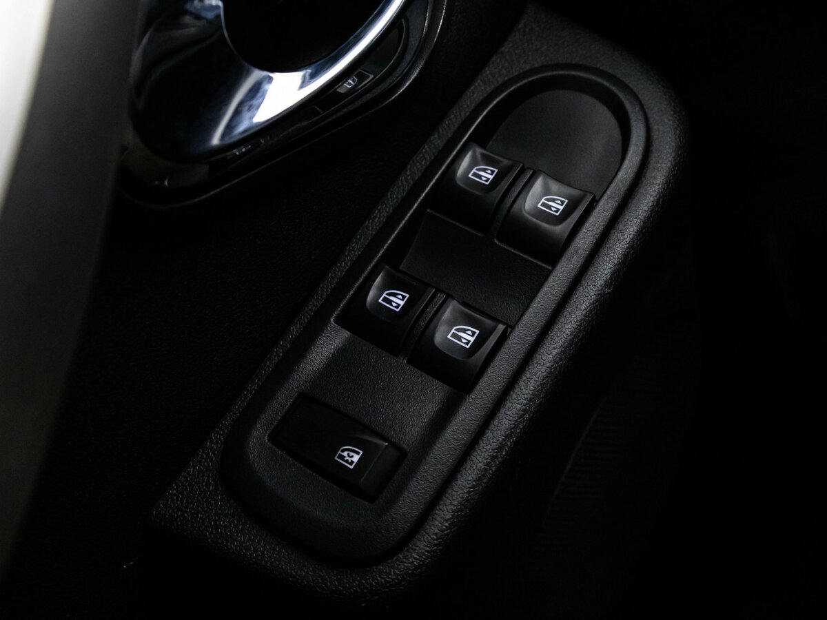 Nissan Terrano б/у, 2019, Автоматическая. Фото: #13