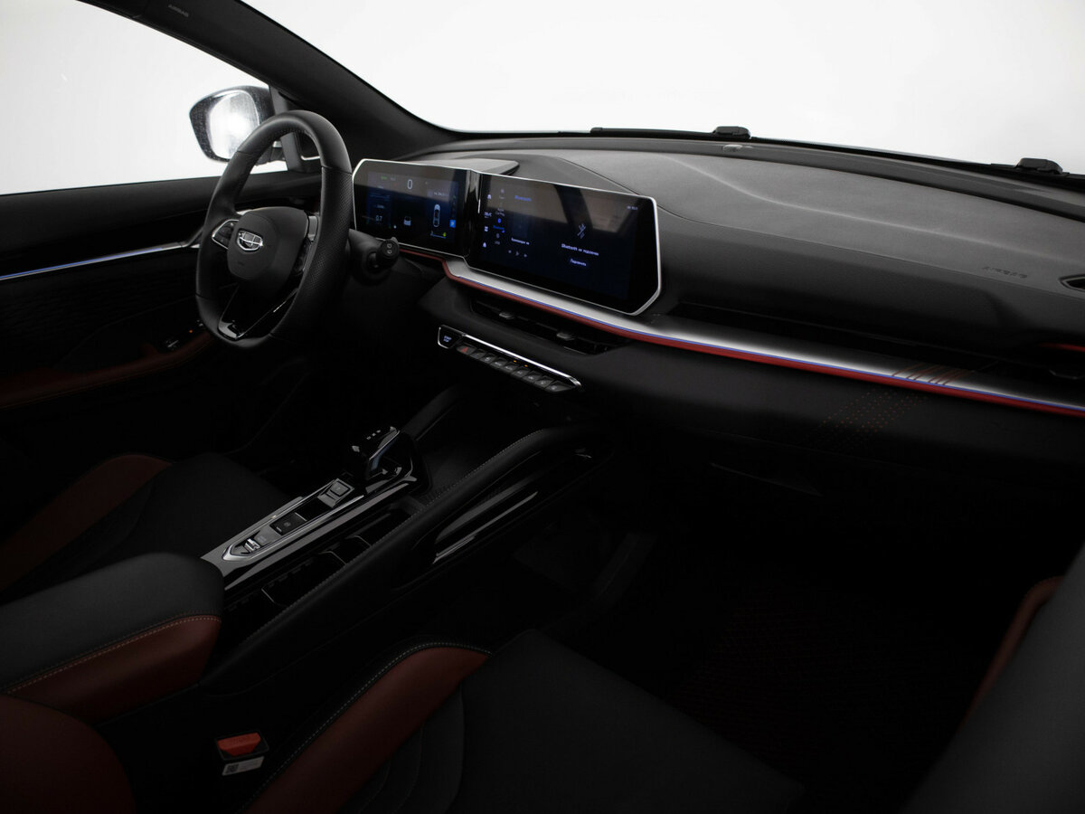 Geely Coolray б/у, 2023, Роботизированная. Фото: #11