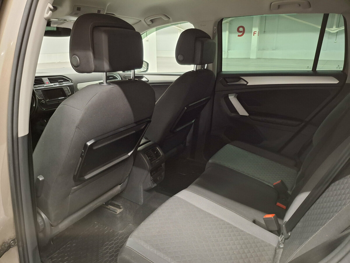 Volkswagen Tiguan б/у, 2017, Роботизированная. Фото: #11