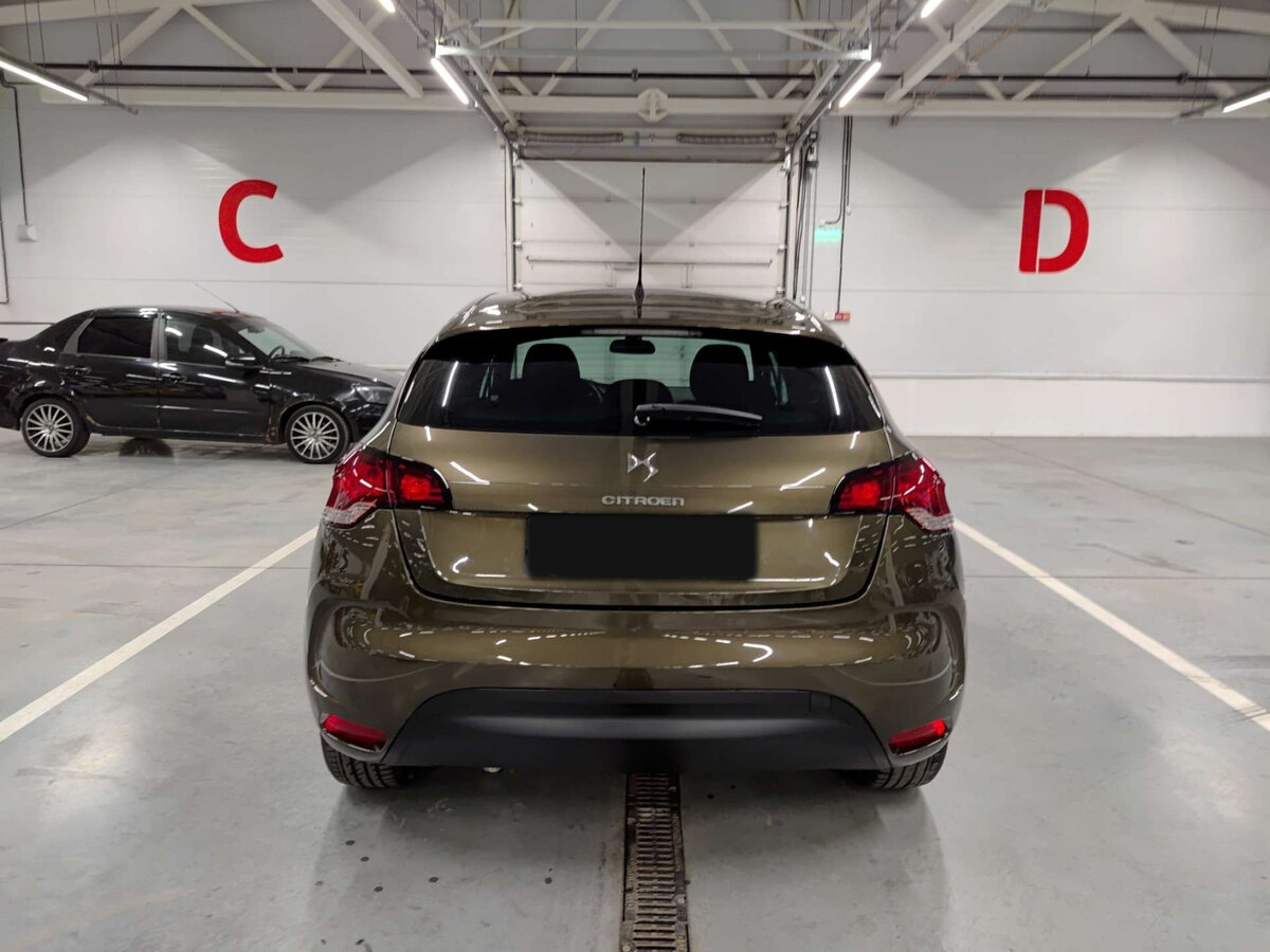 Ситроен ДС4 б/у, 2012, Механическая. Фото: #5