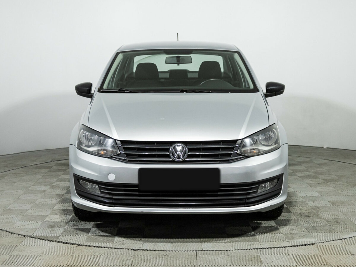 Volkswagen Polo б/у, 2017, Автоматическая. Фото: #1
