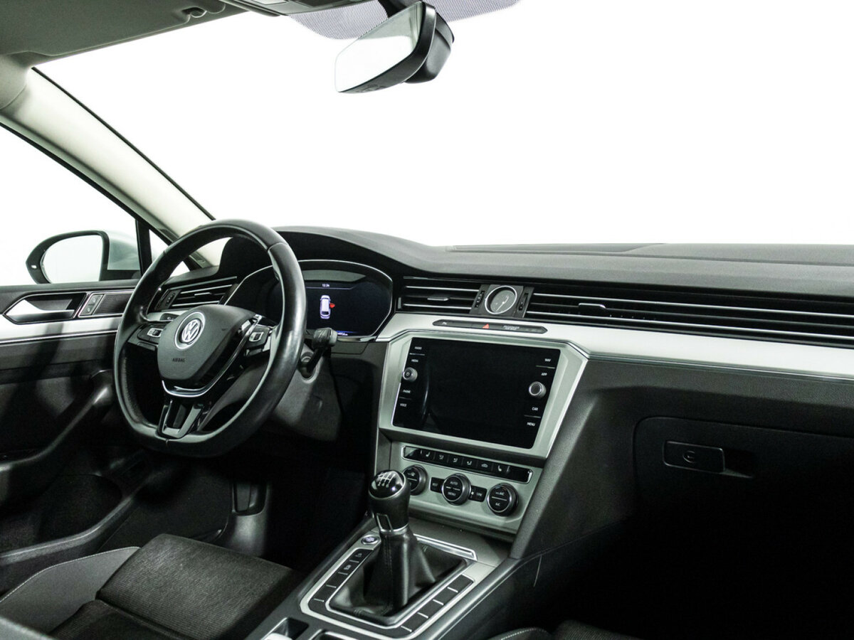 Фольксваген Пассат б/у, 2017, Механическая. Фото: #8