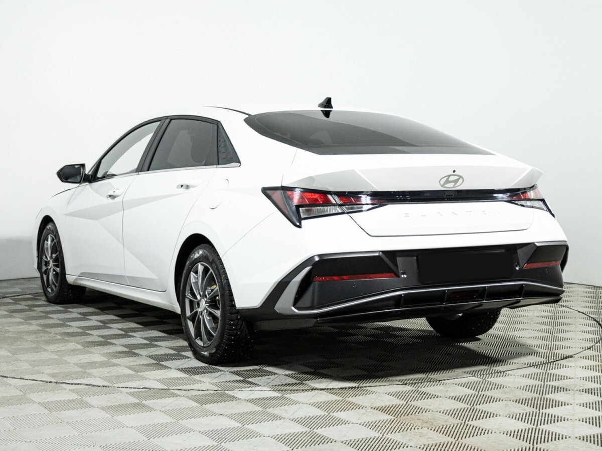 Hyundai Elantra б/у, 2023, Вариатор. Фото: #6
