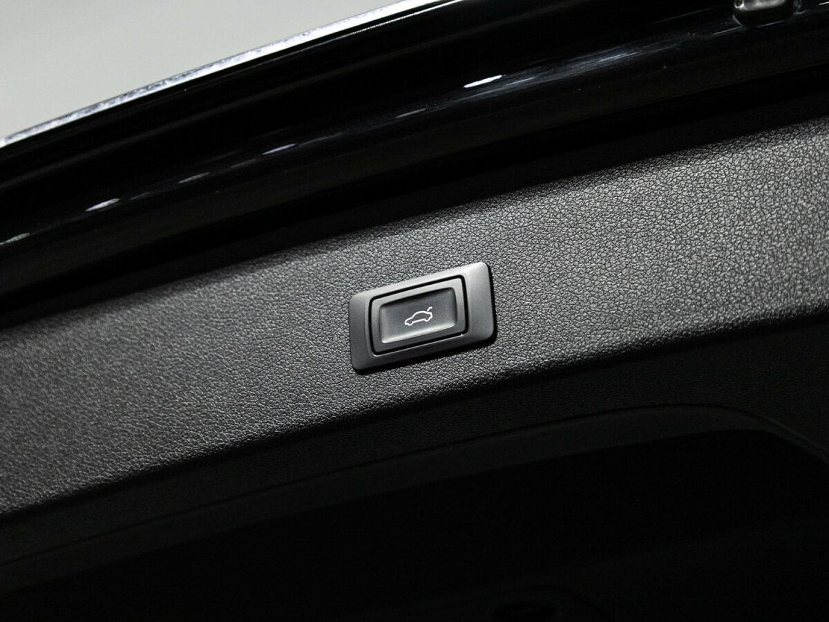 Ауди К5 б/у, 2015, Роботизированная. Фото: #14