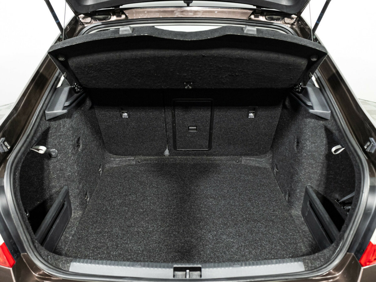 Skoda Octavia б/у, 2016, Механическая. Фото: #17