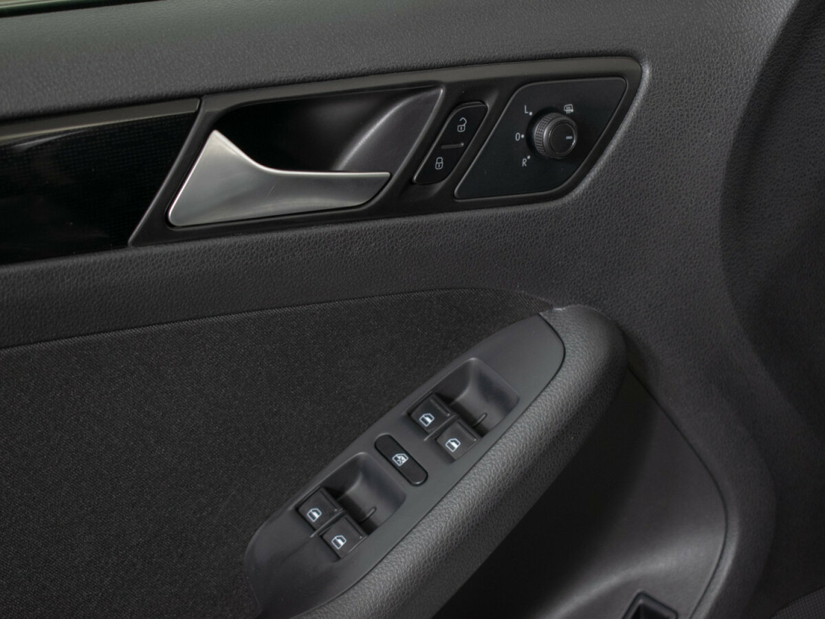 Volkswagen Jetta б/у, 2018, Автоматическая. Фото: #13