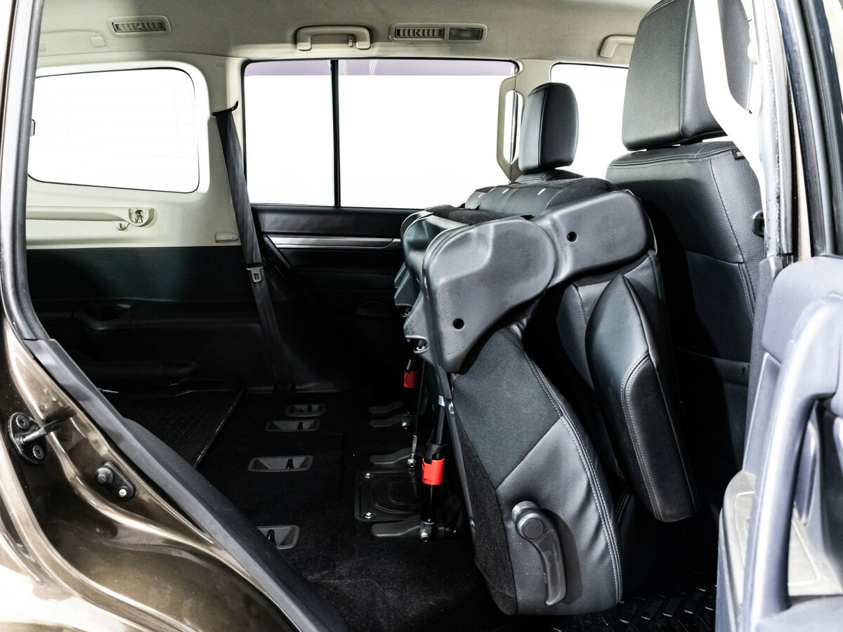 Mitsubishi Pajero б/у, 2017, Автоматическая. Фото: #29