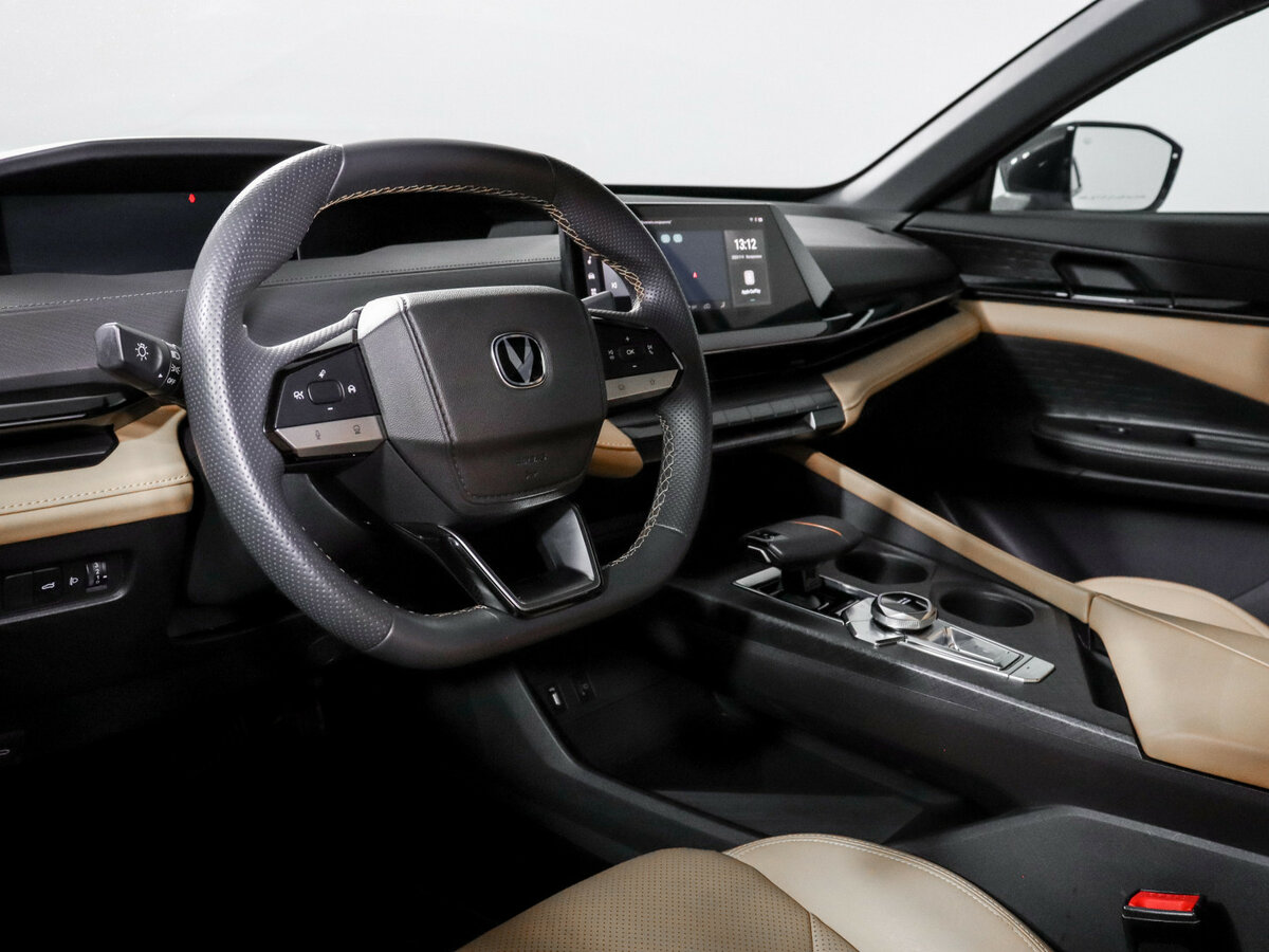 Changan UNI-V б/у, 2022, Роботизированная. Фото: #13