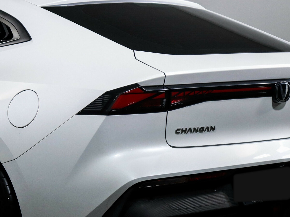 Changan UNI-V б/у, 2022, Роботизированная. Фото: #15