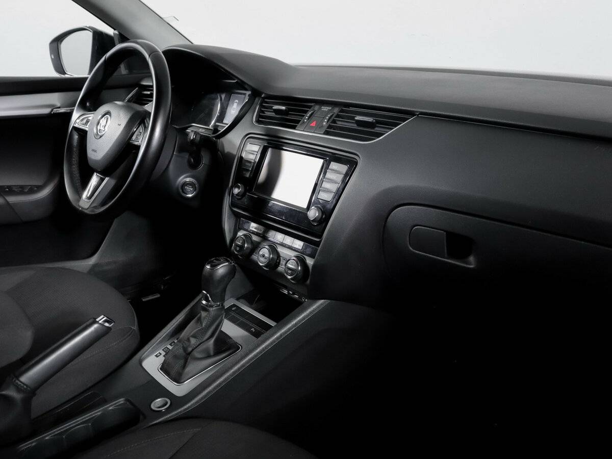 Skoda Octavia б/у, 2015, Роботизированная. Фото: #6