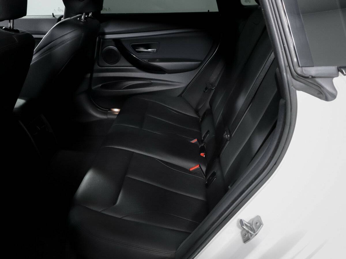 БМВ 3 серии б/у, 2018, Автоматическая. Фото: #9