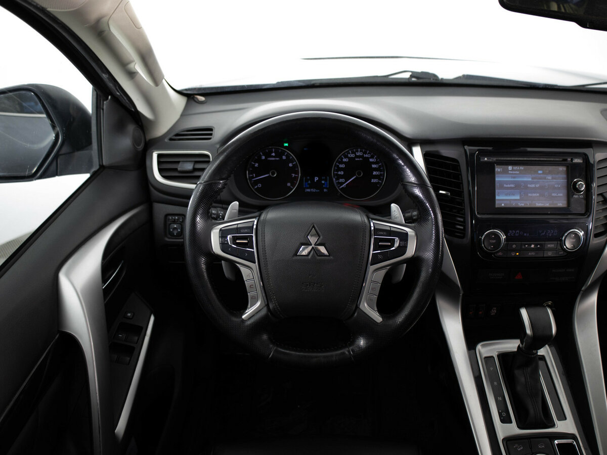 Mitsubishi Pajero Sport б/у, 2016, Автоматическая. Фото: #5