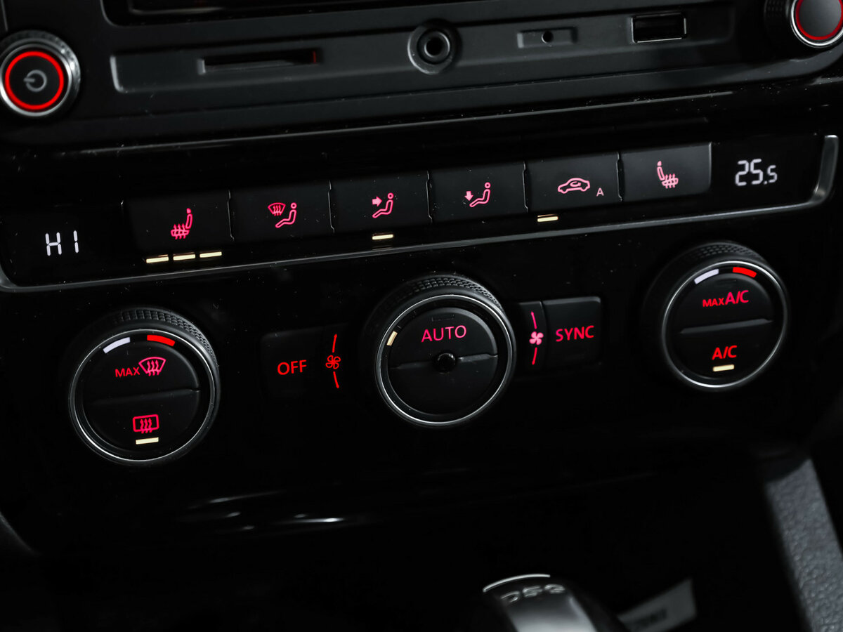 Volkswagen Jetta б/у, 2017, Роботизированная. Фото: #16