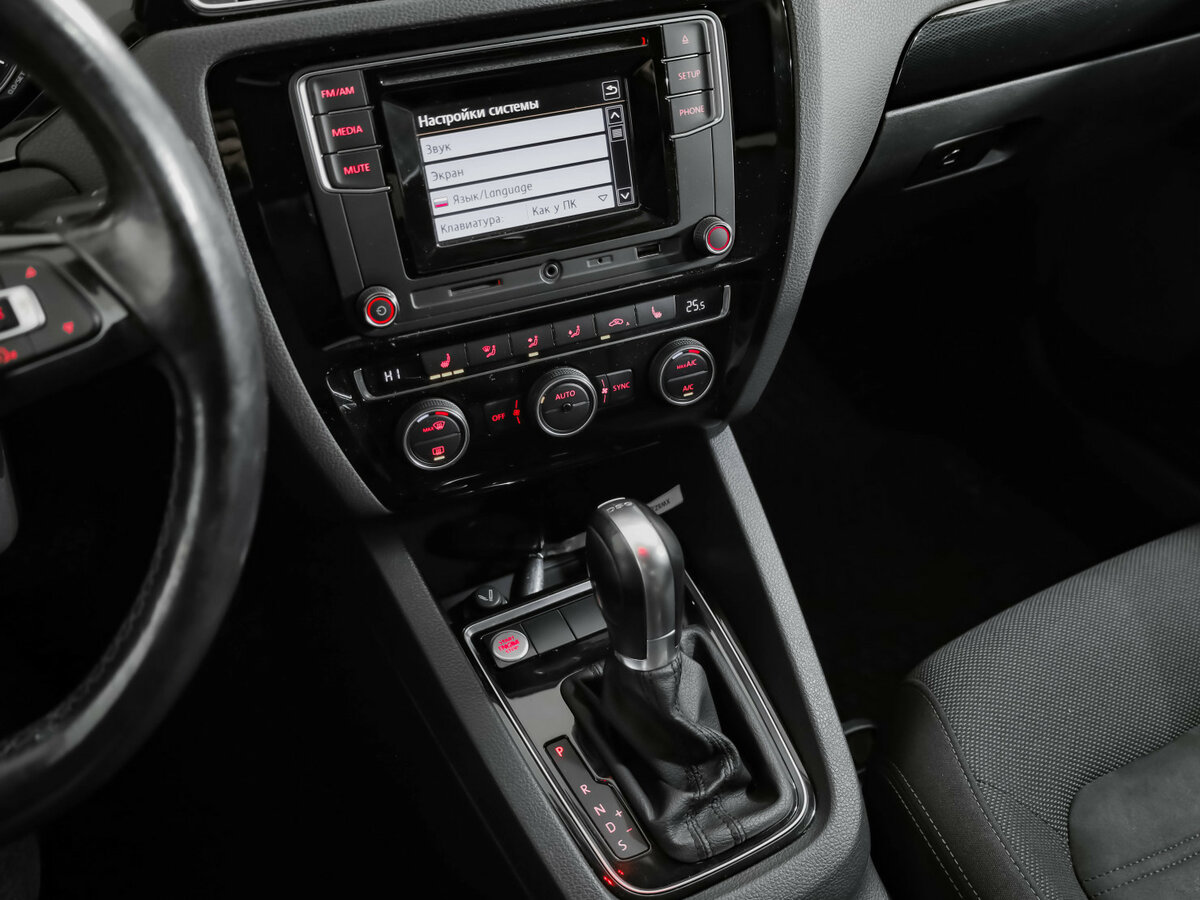 Volkswagen Jetta б/у, 2017, Роботизированная. Фото: #19