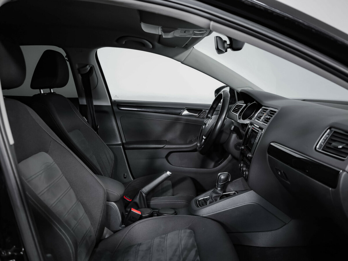 Volkswagen Jetta б/у, 2017, Роботизированная. Фото: #24