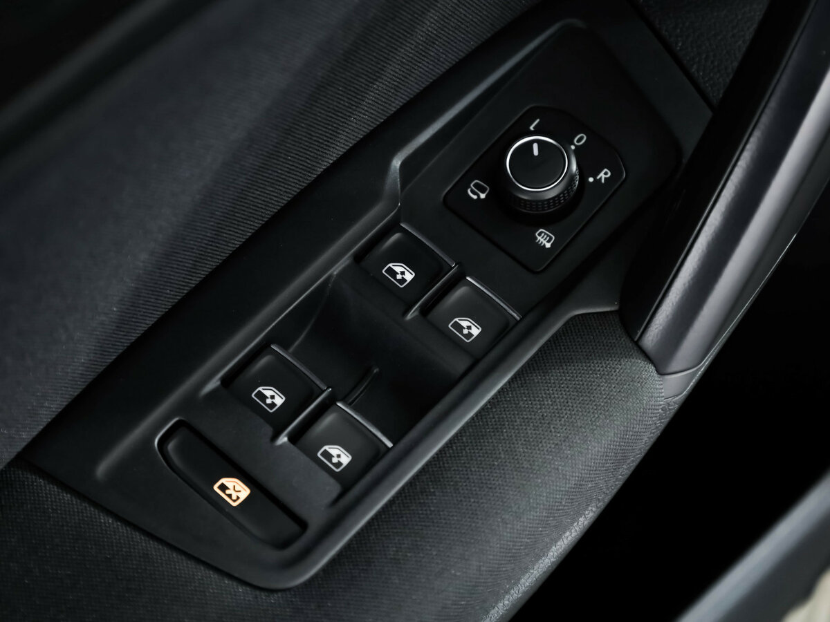 Volkswagen Tiguan б/у, 2020, Роботизированная. Фото: #21