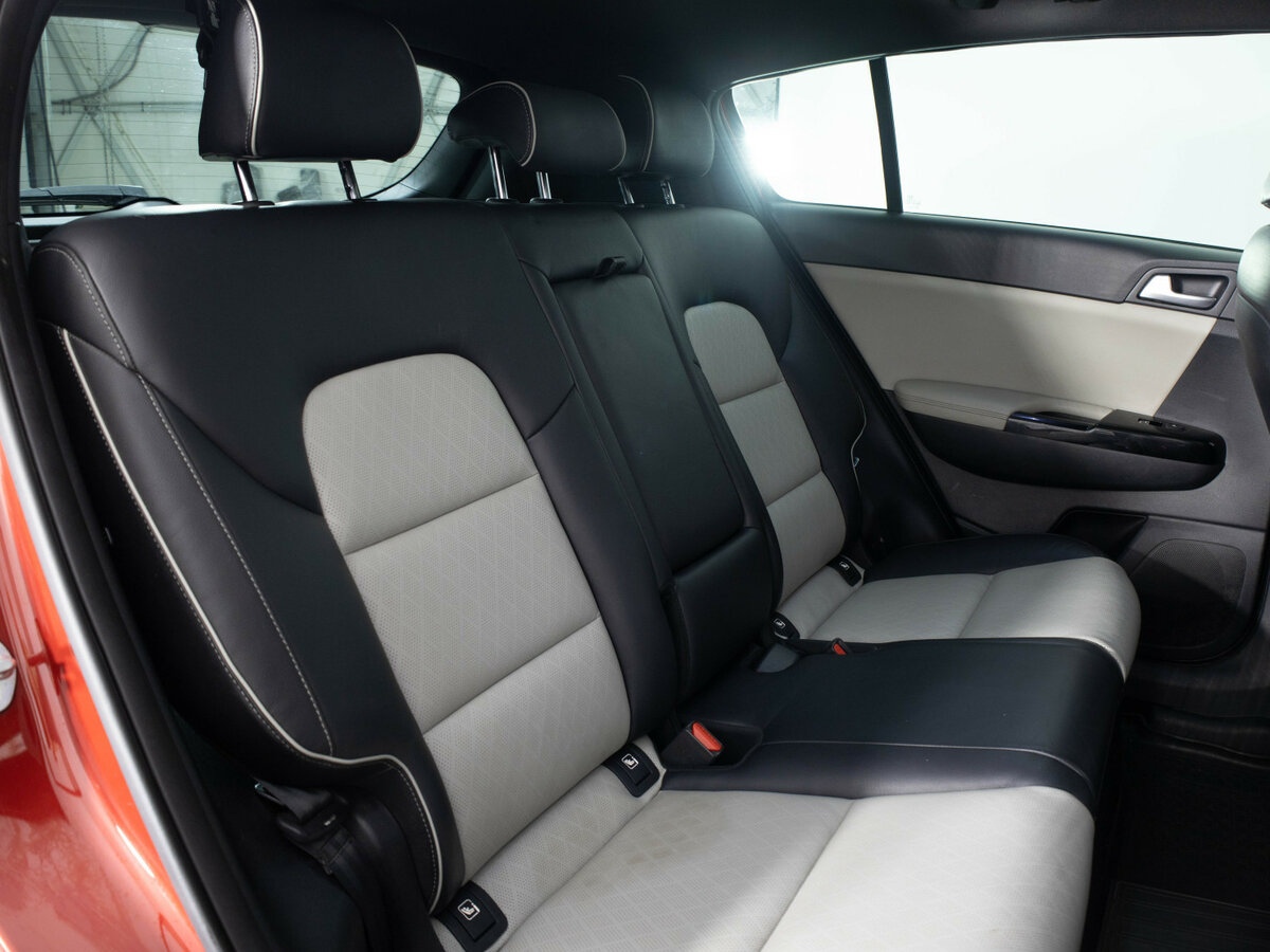 Kia Sportage б/у, 2016, Роботизированная. Фото: #16