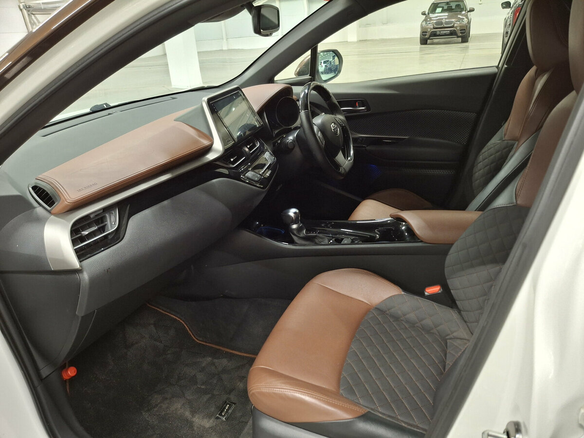 Toyota C-HR б/у, 2019, Вариатор. Фото: #10