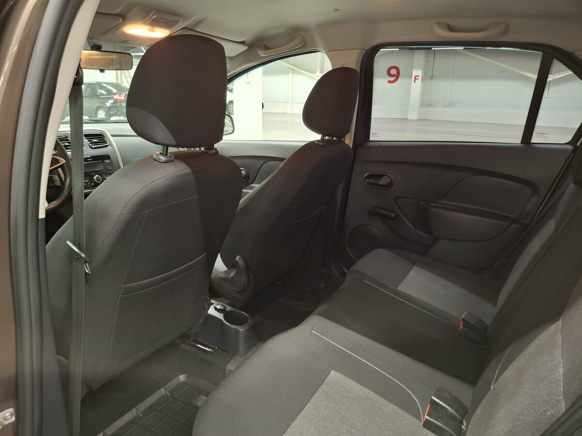 Рено Логан б/у, 2020, Автоматическая. Фото: #11