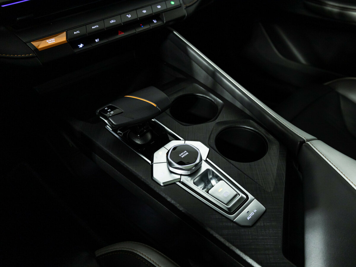 Changan UNI-V б/у, 2024, Роботизированная. Фото: #19