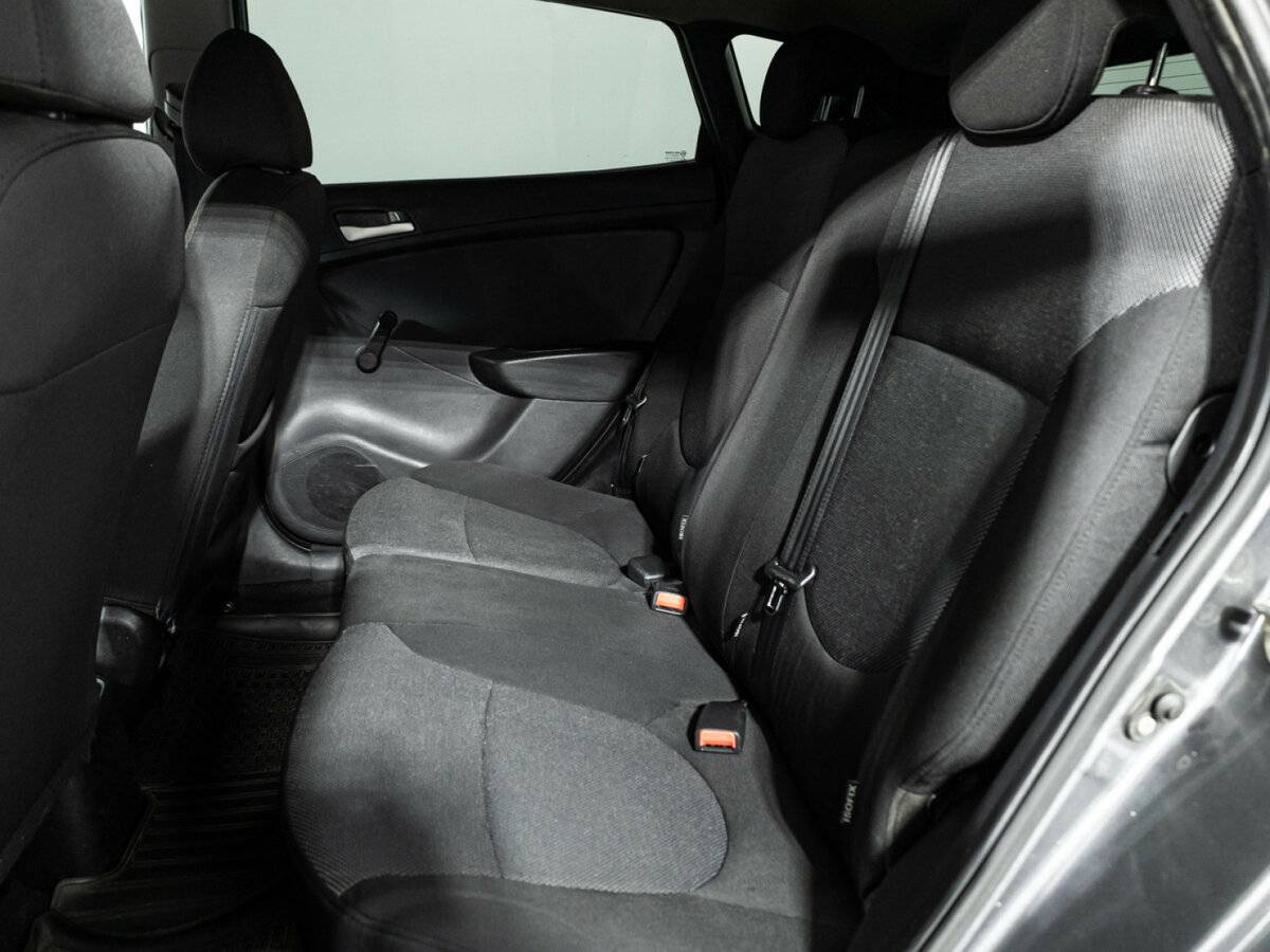 Хендай Солярис б/у, 2012, Автоматическая. Фото: #9