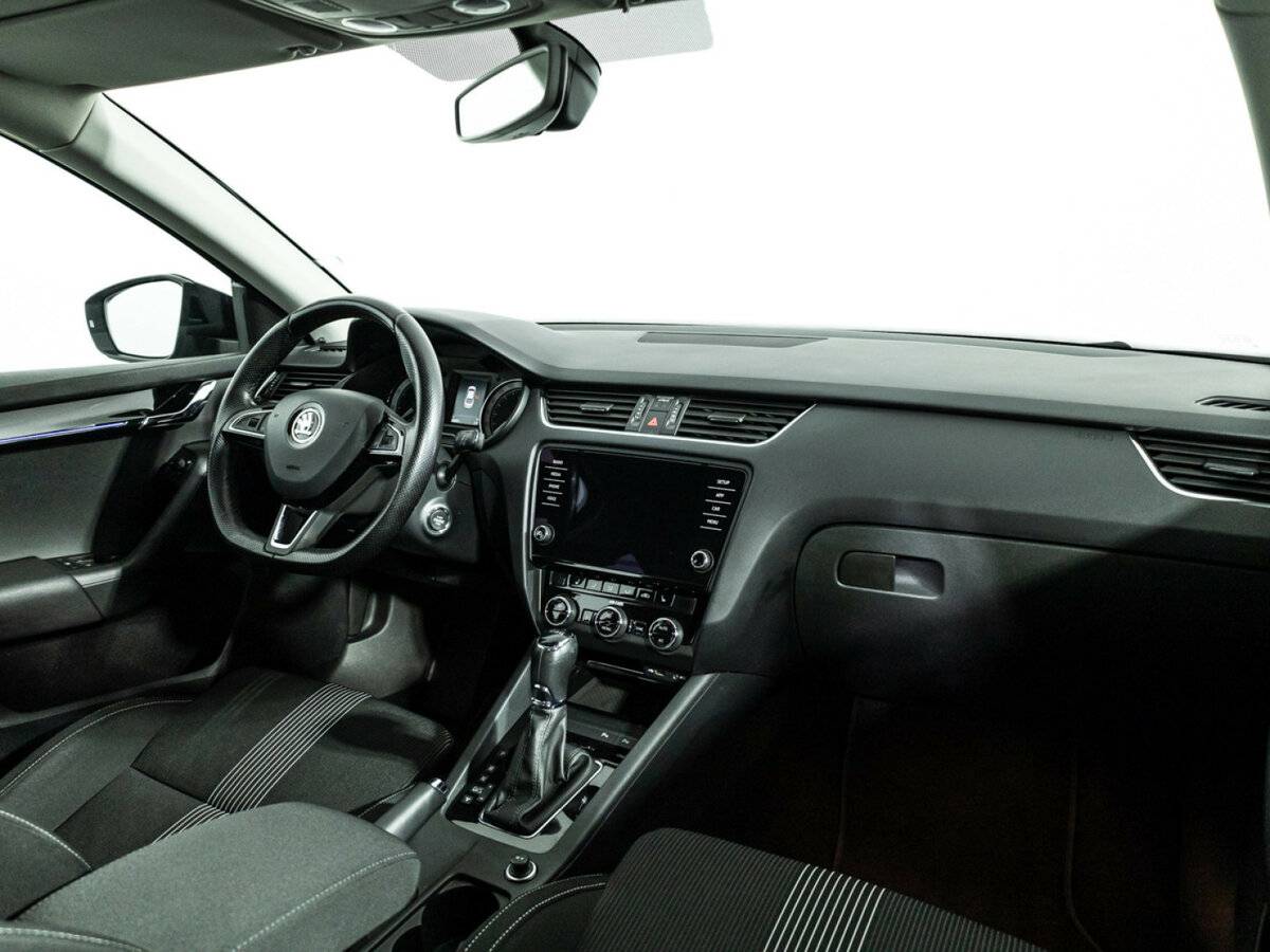 Skoda Octavia б/у, 2017, Роботизированная. Фото: #8