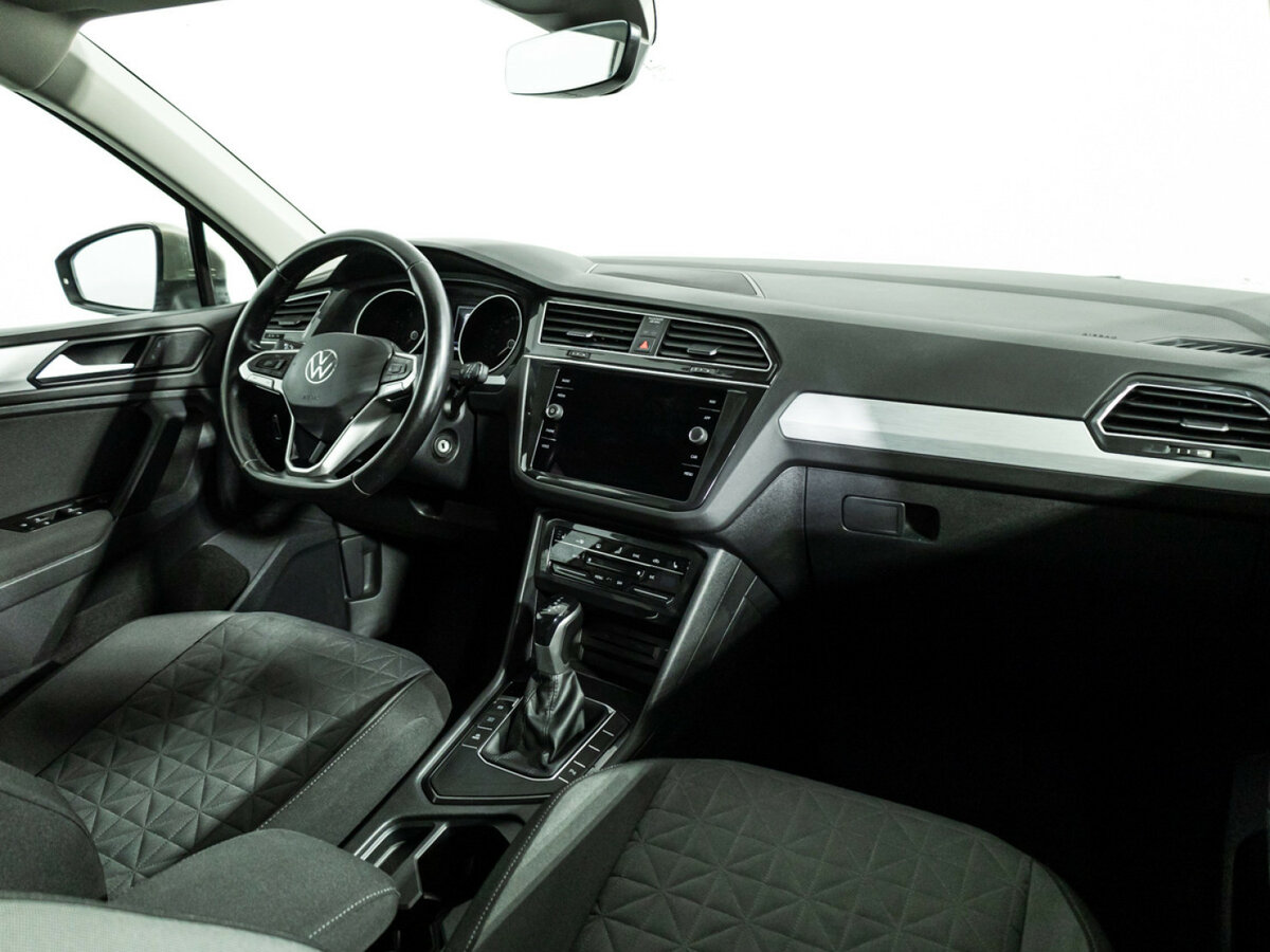 Volkswagen Tiguan б/у, 2021, Роботизированная. Фото: #8