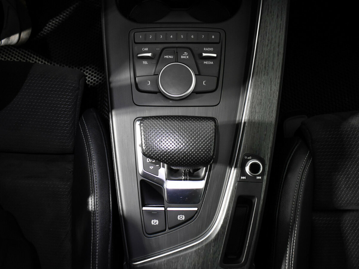 Audi A4 б/у, 2017, Роботизированная. Фото: #9