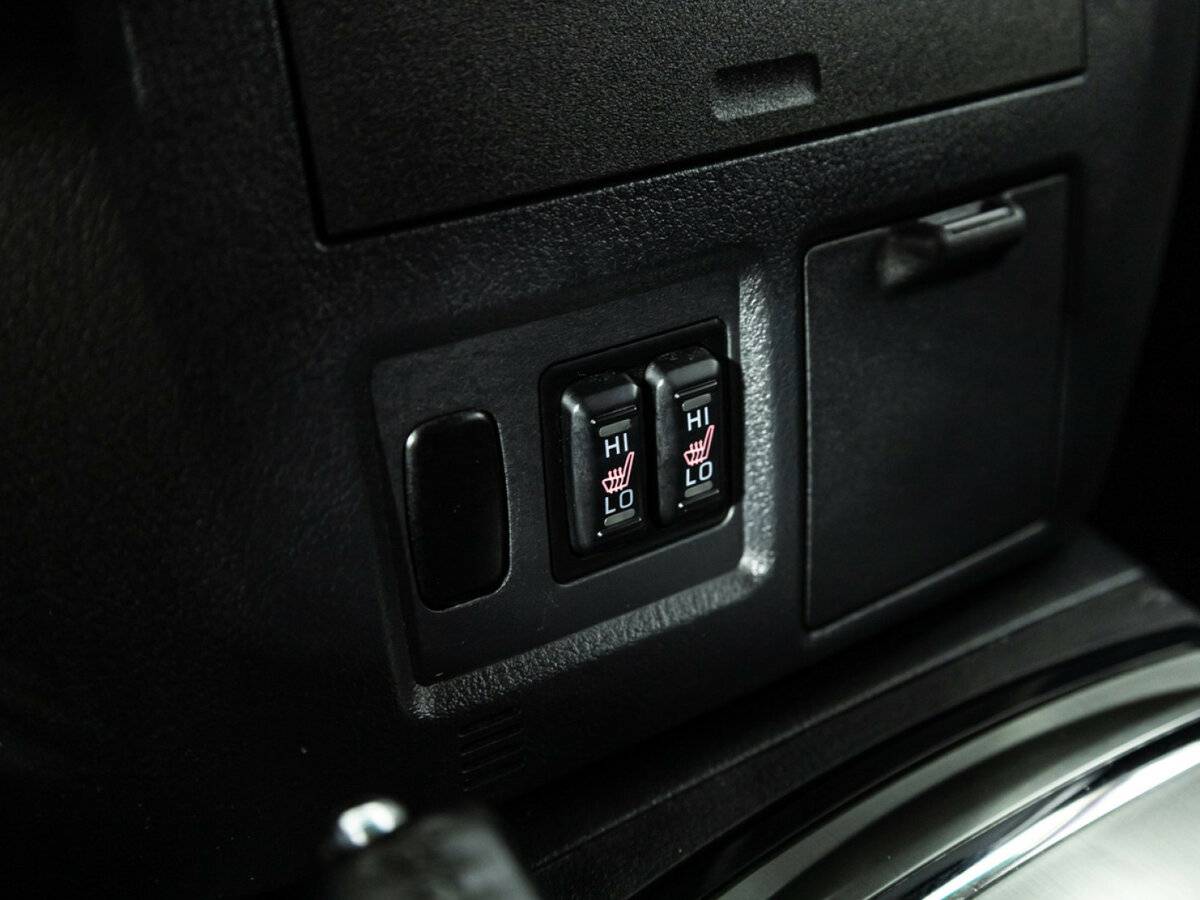 Митсубиши Паджеро б/у, 2015, Автоматическая. Фото: #16