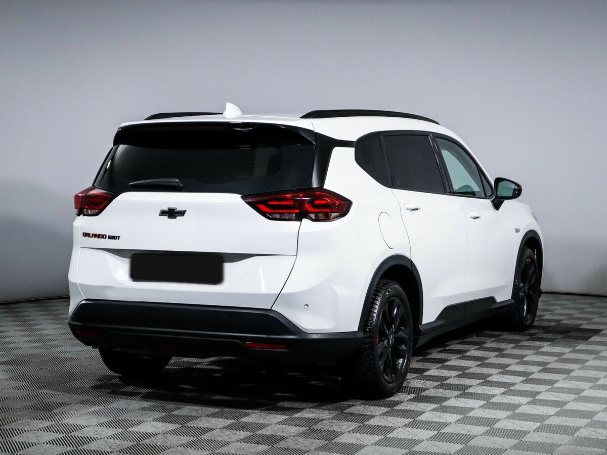 Chevrolet Orlando б/у, 2022, Автоматическая. Фото: #3