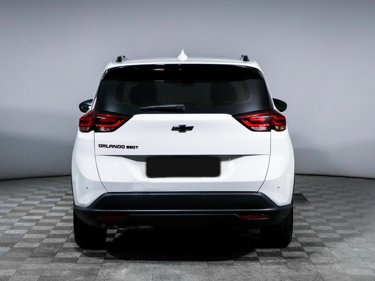 Chevrolet Orlando б/у, 2022, Автоматическая. Фото: #4