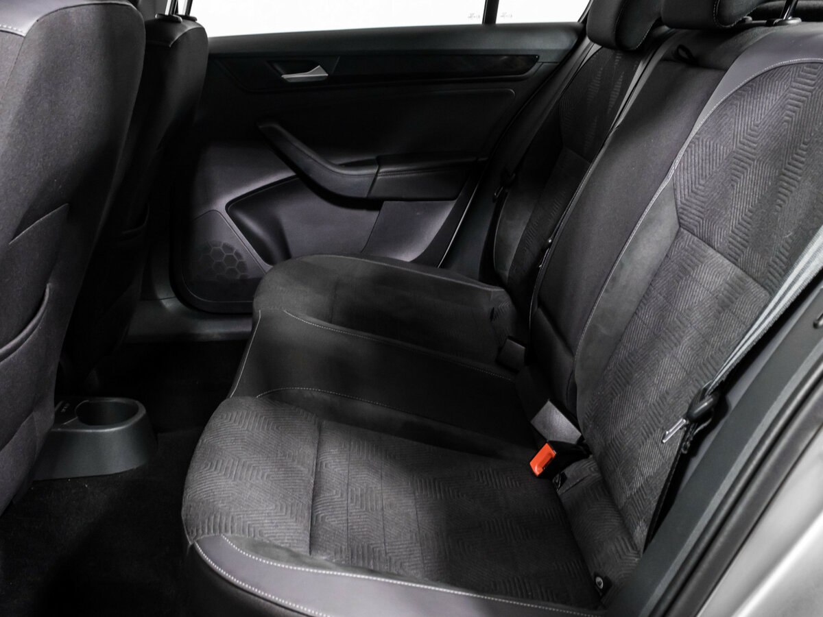 Volkswagen Polo б/у, 2020, Роботизированная. Фото: #11