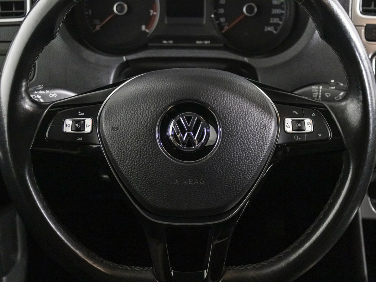 Volkswagen Polo б/у, 2018, Роботизированная. Фото: #12